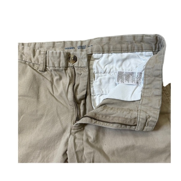Men's Old Navy Ultimate Slim khakis size 31x30 - Picture 3 of 5